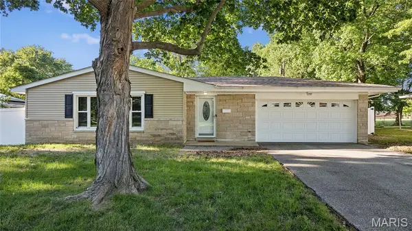 29 Cranbrook Drive, Belleville, IL 62226