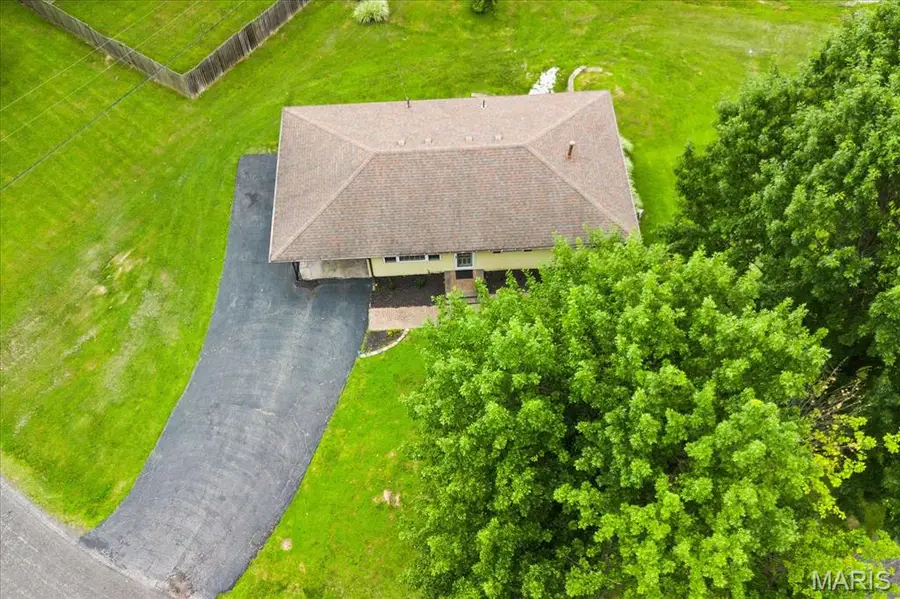 10 Leo Drive, Fairview Heights, IL 62208 - #3