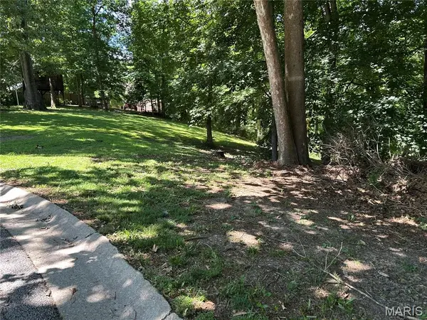 114 W Brittany Lane, O'Fallon, IL 62269