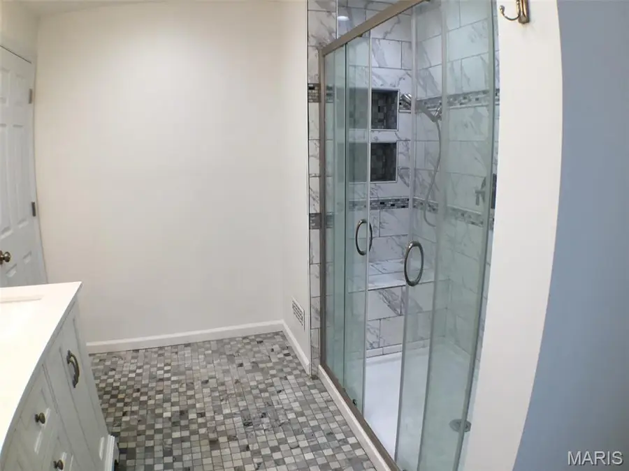 4120 Loughborough Avenue, Saint Louis, MO 63116 - #3