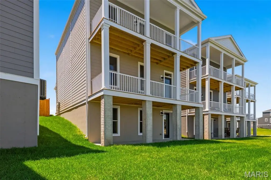 222 Marais Temps Clair Way, Saint Charles, MO 63301 - #1