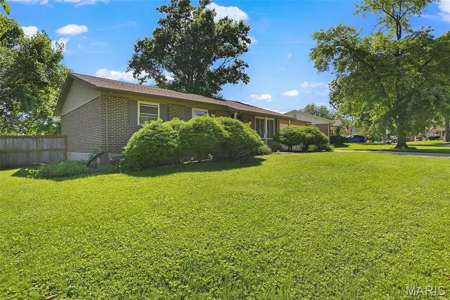 419 Woodbridge Drive, Saint Charles, MO 63303 - #3