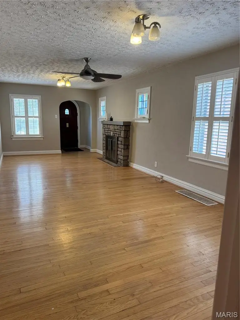 2404 Hartland Avenue, Saint Louis, MO 63114 - #3