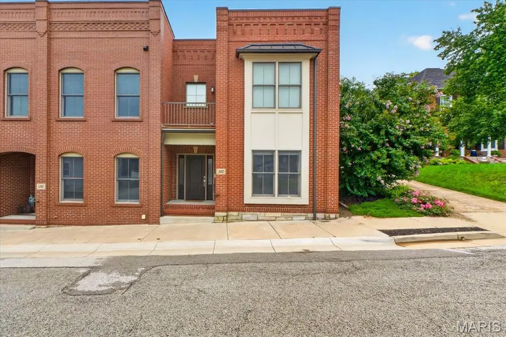 107 E Main Street, Washington, MO 63090 - #1