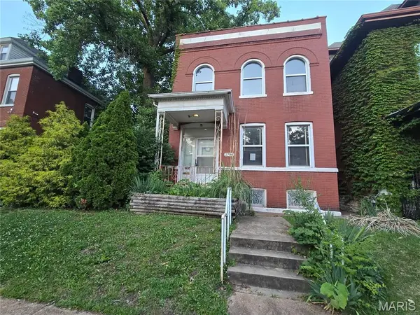 2704 Virginia Avenue, St Louis, MO 63118