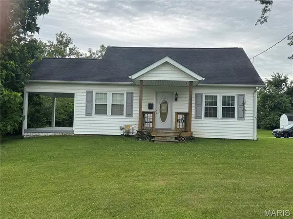 761 2nd Street, Bethalto, IL 62010