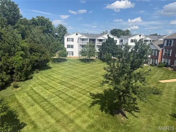 2578 Coppergate Square Drive #3K, Oakville, MO 63129