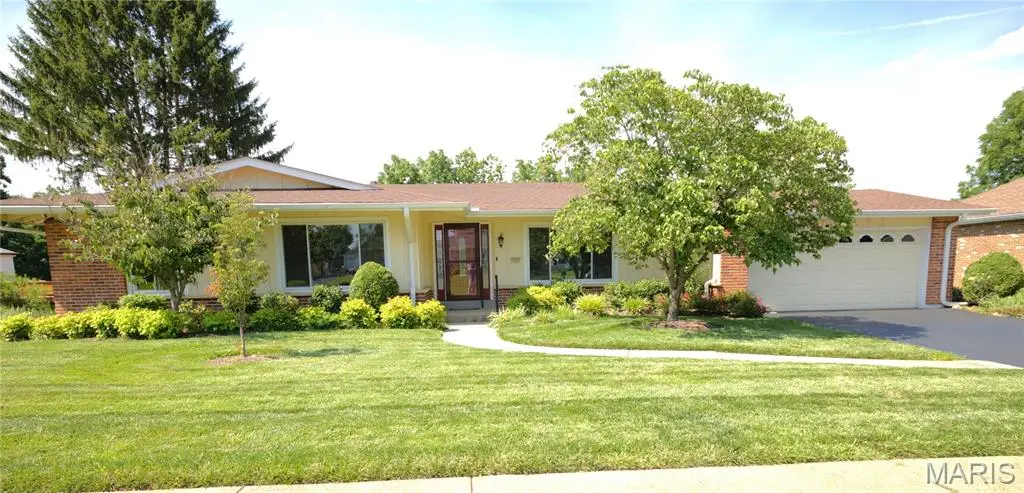 11161 Crickett Hill Drive, Saint Louis, MO 63146 - #1