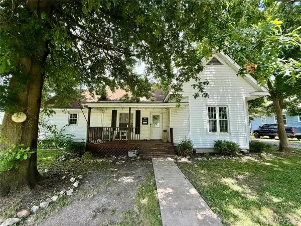 307 E Water Street, Wellsville, MO 63384