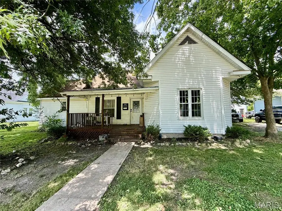 307 E Water Street, Wellsville, MO 63384 - #2