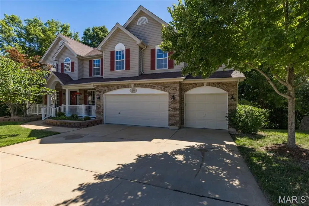 200 Romaine Spring View, Fenton, MO 63026 - #1