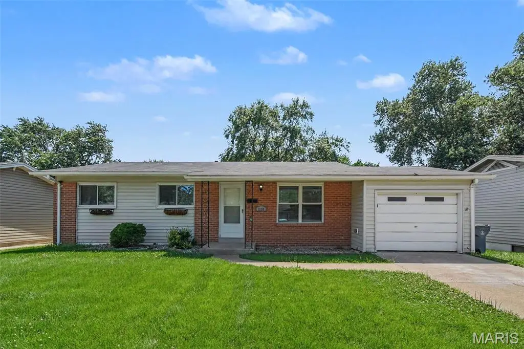 566 Candle Light Lane, Hazelwood, MO 63042 - #1