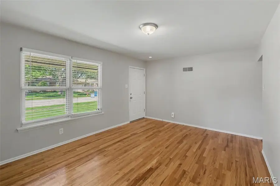 566 Candle Light Lane, Hazelwood, MO 63042 - #2
