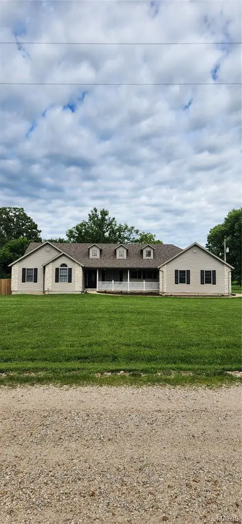 13960 Sherwood Lane, Plato, MO 65552