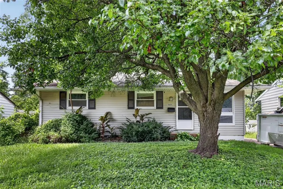 10829 Glen Garry Road, Saint Louis, MO 63137 - #3