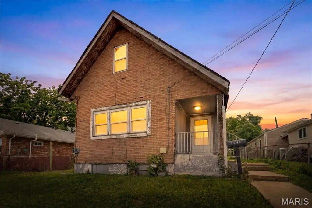 1040 Wachtel Avenue, Saint Louis, MO 63125 - #1