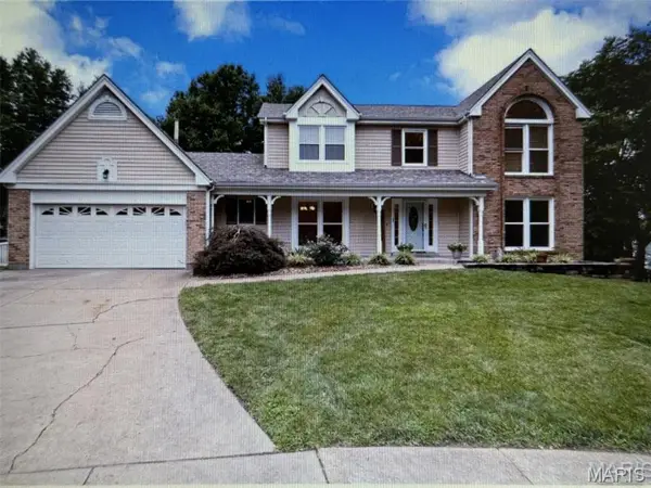 6 Wagonspring Court, St Charles, MO 63303