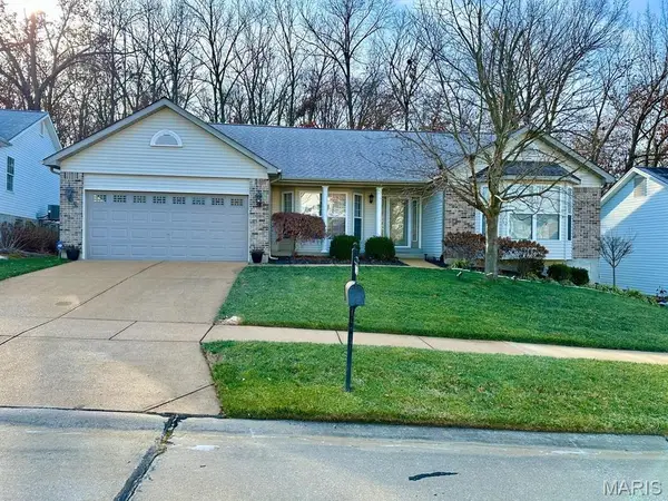 3071 Crystal Lake Drive, Unincorporated, MO 63129