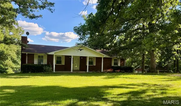 5371 Sportsman Road, Waterloo, IL 62298