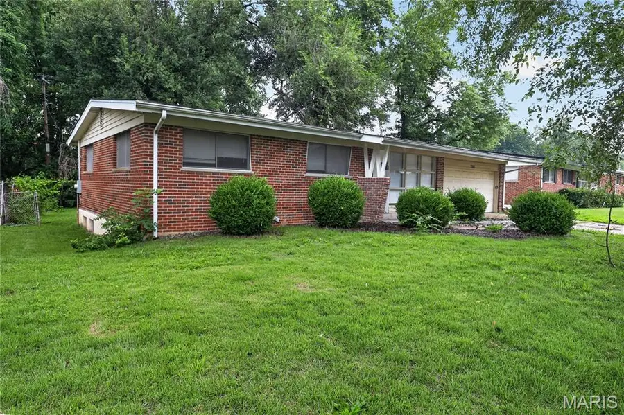2365 Hallwood Drive, Saint Louis, MO 63136 - #3