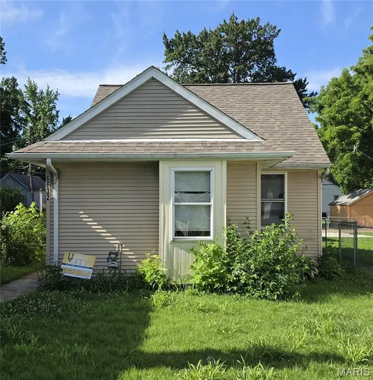 6632 Etzel Avenue, Saint Louis, MO 63130 - #1