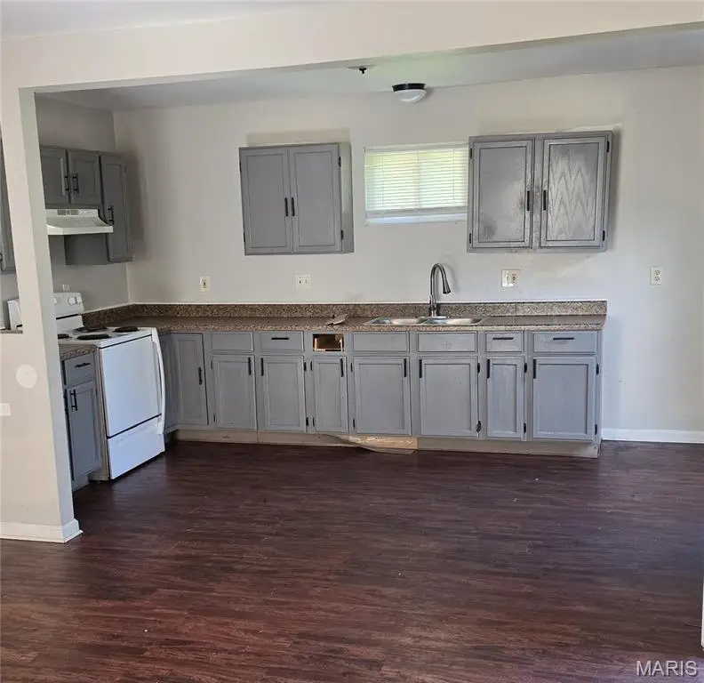 6632 Etzel Avenue, Saint Louis, MO 63130 - #3