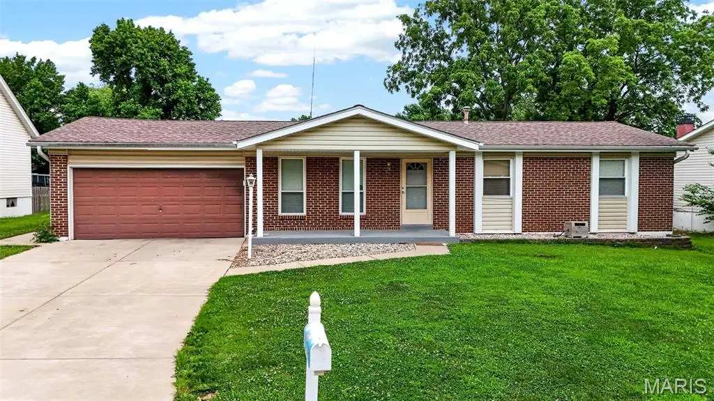620 Lime Rock Drive, Saint Charles, MO 63304 - #1