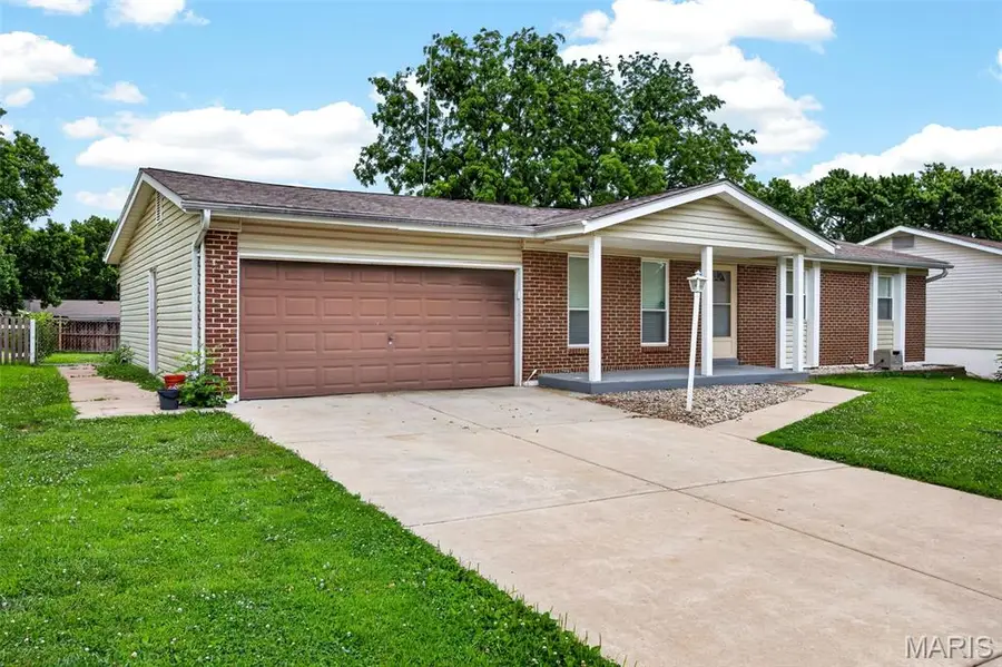 620 Lime Rock Drive, Saint Charles, MO 63304 - #2