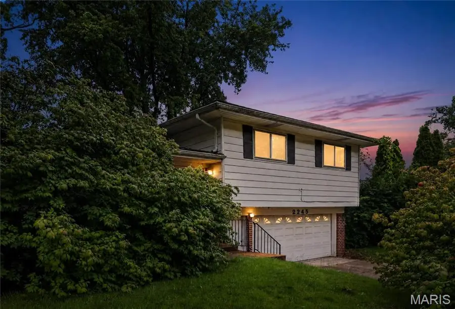 2245 N Elizabeth Avenue, Florissant, MO 63031 - #3