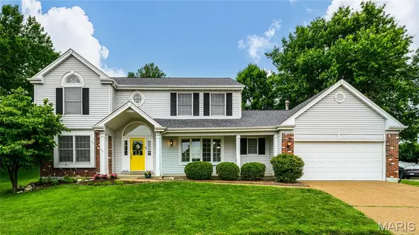 6 Lost Meadow Court, St Charles, MO 63303
