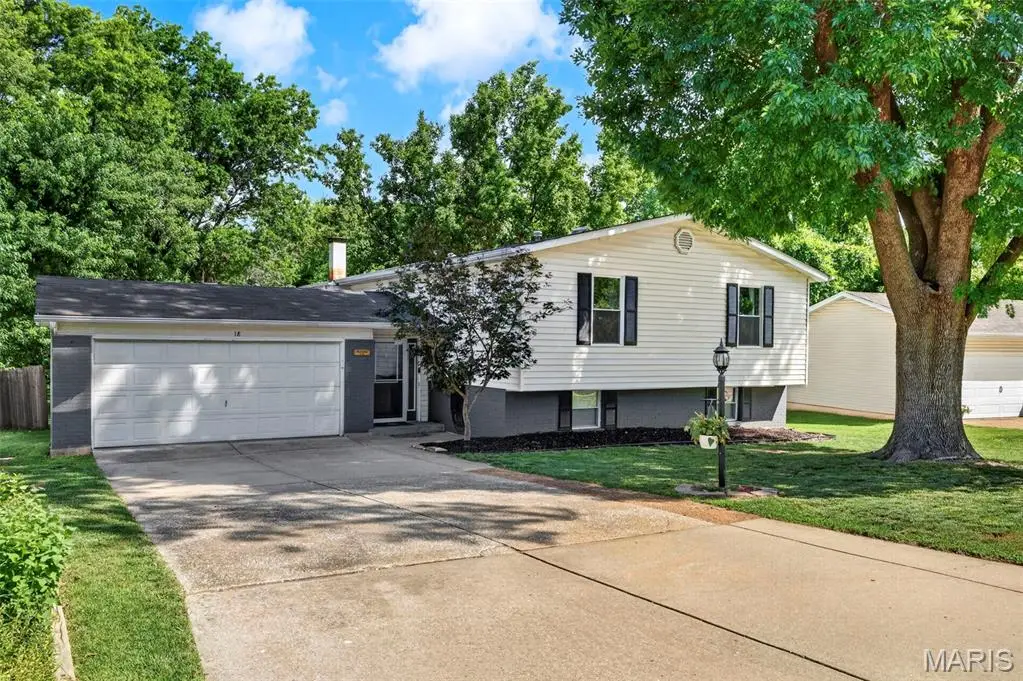 18 Roland Lane, Saint Peters, MO 63376 - #1