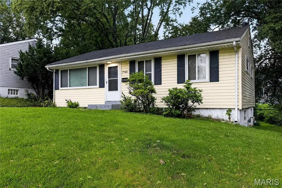 7744 Ellington Drive, Saint Louis, MO 63121 - #3