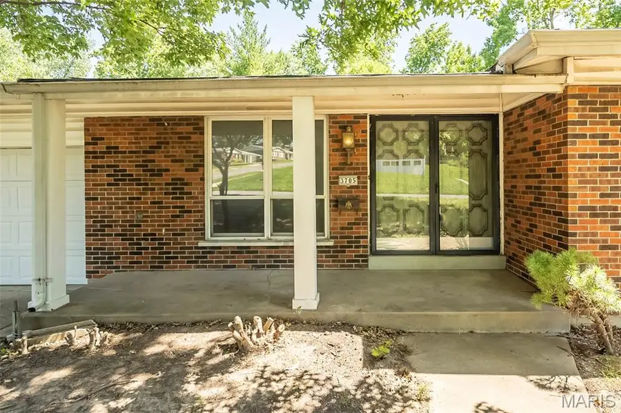 3705 Seville Drive, Florissant, MO 63033 - #2