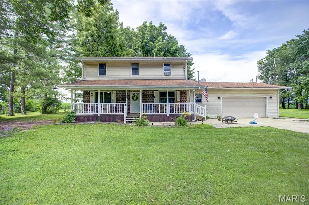 505 Hinton Street, Kane, IL 62054 - #1