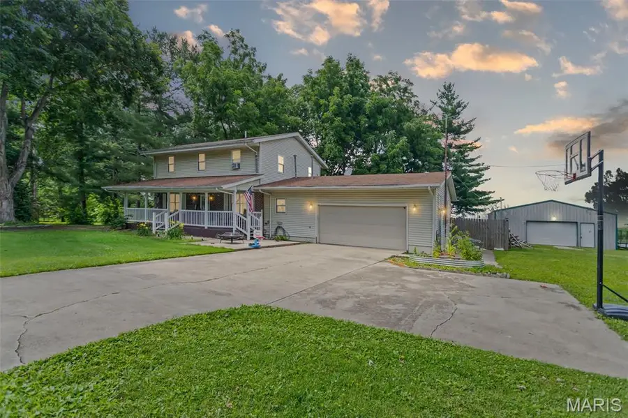 505 Hinton Street, Kane, IL 62054 - #2