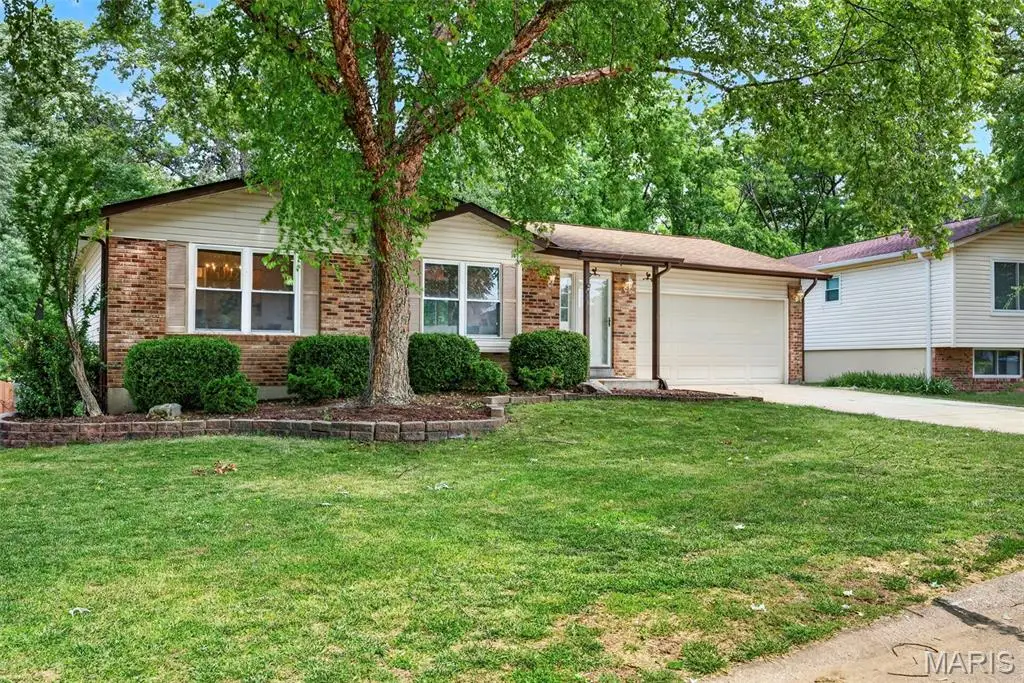 68 Sunny View Drive, Saint Peters, MO 63376 - #1