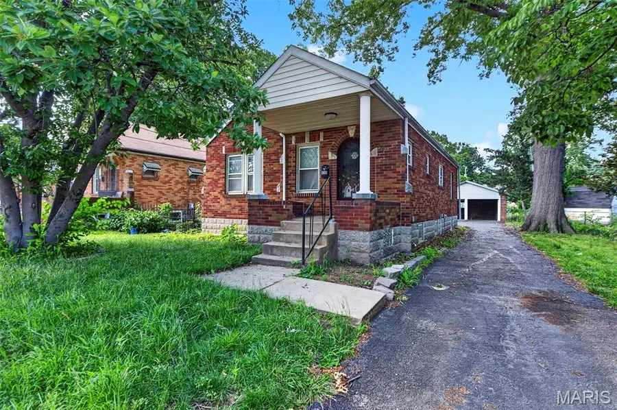 9259 E Breckenridge Road, Breckenridge Hills, MO 63114 - #2