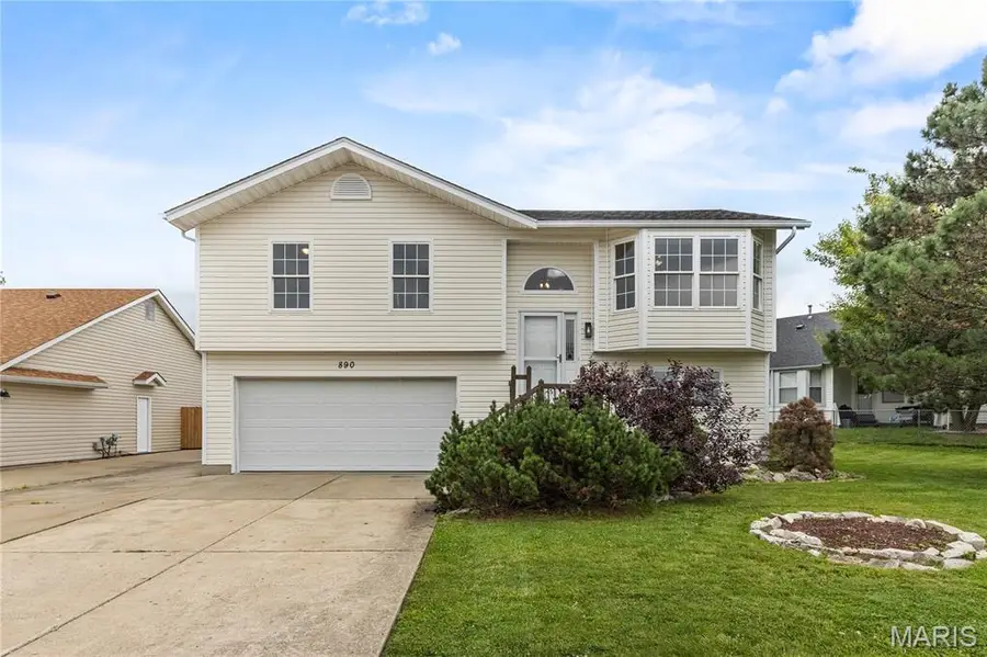 890 Cades Cove, Florissant, MO 63031 - #2