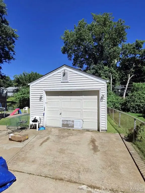 3265 Lynros Drive, Saint Ann, MO 63074 - #3
