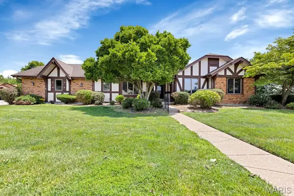 1 Wood Eagles Court, St Charles, MO 63303