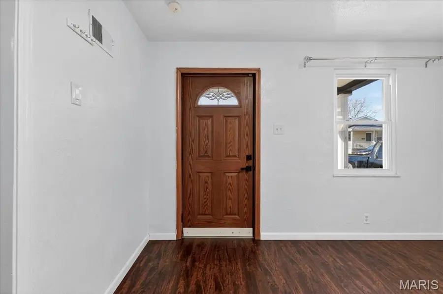 4837 Hannover Avenue, Saint Louis, MO 63123 - #2