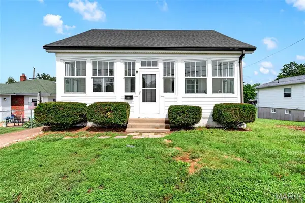 8706 Valcour Avenue, St Louis, MO 63123
