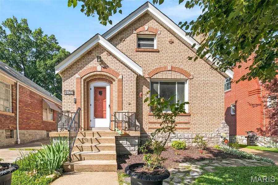 4132 Tyrolean Avenue, Saint Louis, MO 63116 - #2