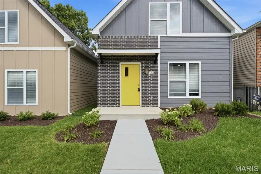 4122 Nebraska Avenue, Saint Louis, MO 63118 - #3