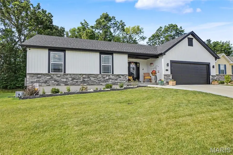 343 Birchwood Drive, Moscow Mills, MO 63362 - #2
