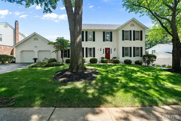 346 Stablestone Drive, Chesterfield, MO 63017
