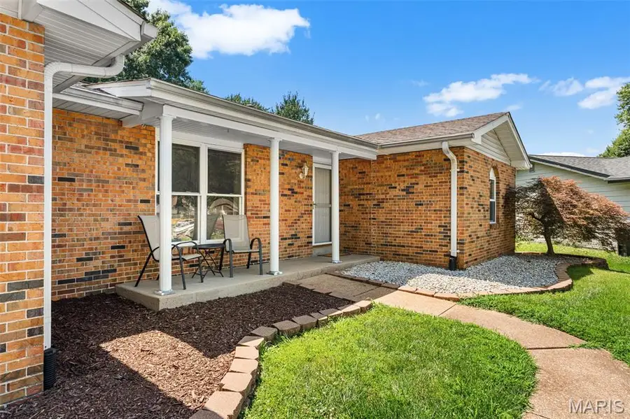5863 Stonehorse Court, Saint Louis, MO 63129 - #3