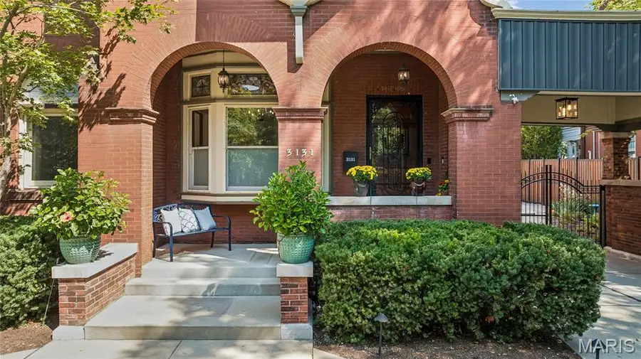 3131 Russell Boulevard, Saint Louis, MO 63104 - #3