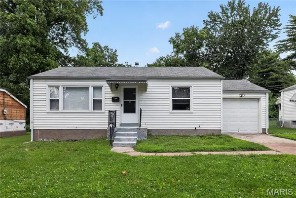 1053 Gabriel Drive, St Louis, MO 63137