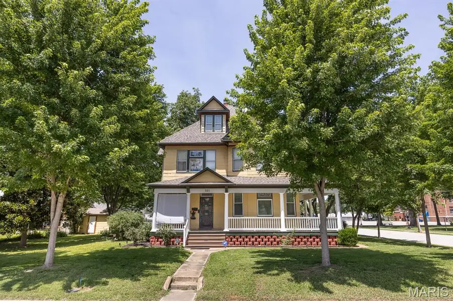 321 E Church Street, Mascoutah, IL 62258 - #2